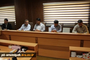 نشست فصلی کارکنان حوزه معاونت پژوهش و فناوری دانشگاه فنی و حرفه‌ای استان آذربایجان غربی با رئیس دانشگاه 
 3