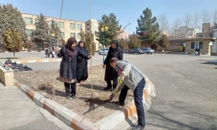 کاشت نهال به مناسبت روز درختکاری در محوطه دانشگاه ملی مهارت واحد استان آذربایجان غربی 11