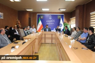 نشست هم‌اندیشی سرپرست دانشگاه ملی مهارت استان آذربایجان غربی با اساتید رشته‌های برق، الکترونیک و کامپیوتر 2